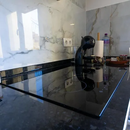 Sun Hill Lejlighed *